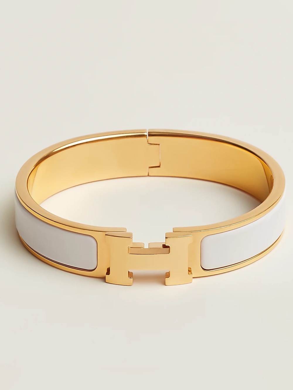 NWT Authentic Hermès Clic H Bracelet - White with Gold Hardware - Size PM Petite